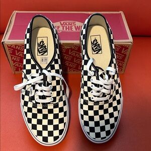 NEW NEVER WORN Vans Black and White Checkerboard Shoes